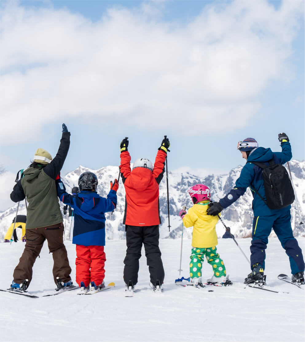 Start Skiing Right Away with Your Gear Loaded from the Hotel!